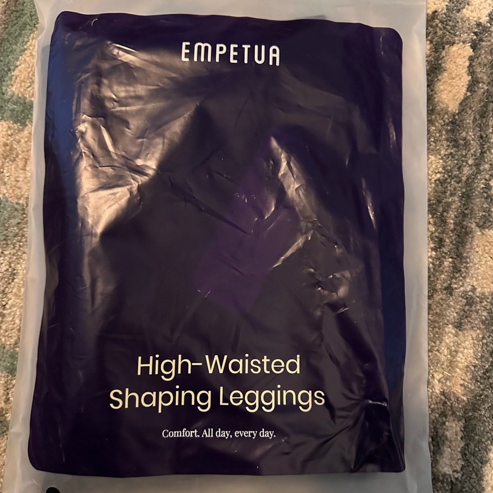 High-Waisted Shaping Leggings - Purple